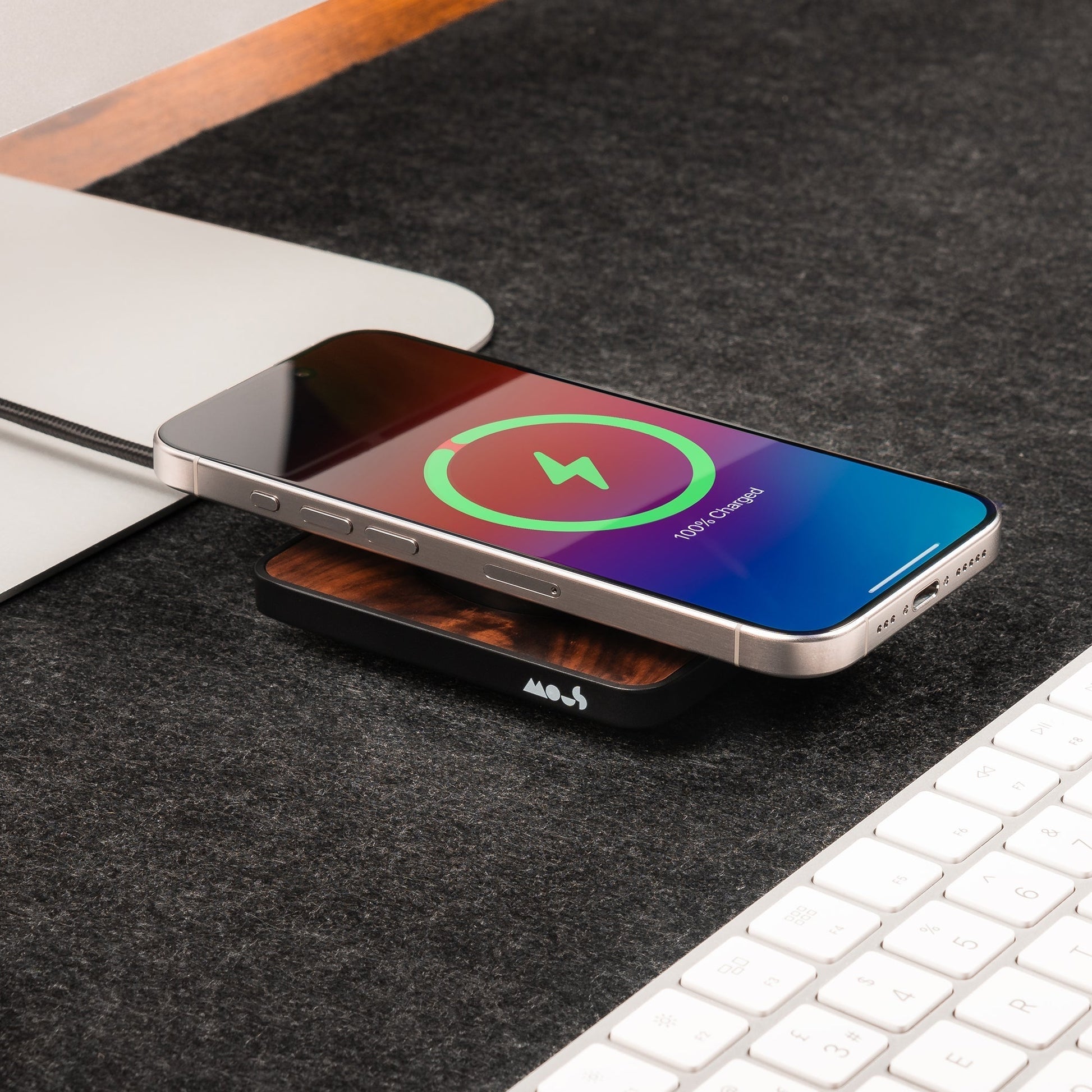 Walnut Wireless Charging Pad - US 6697