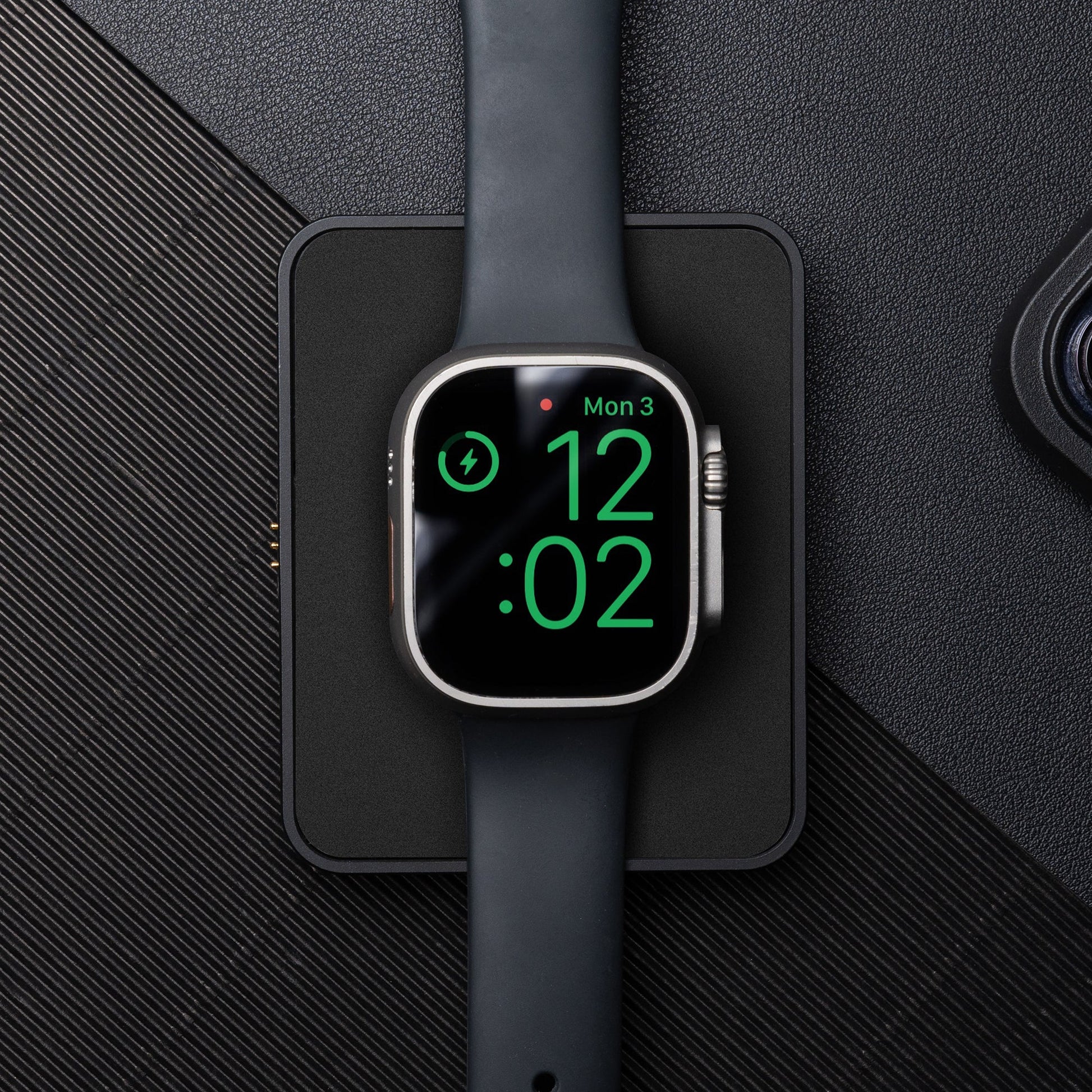Matte Black Wireless Apple Watch® Charger - US 8380