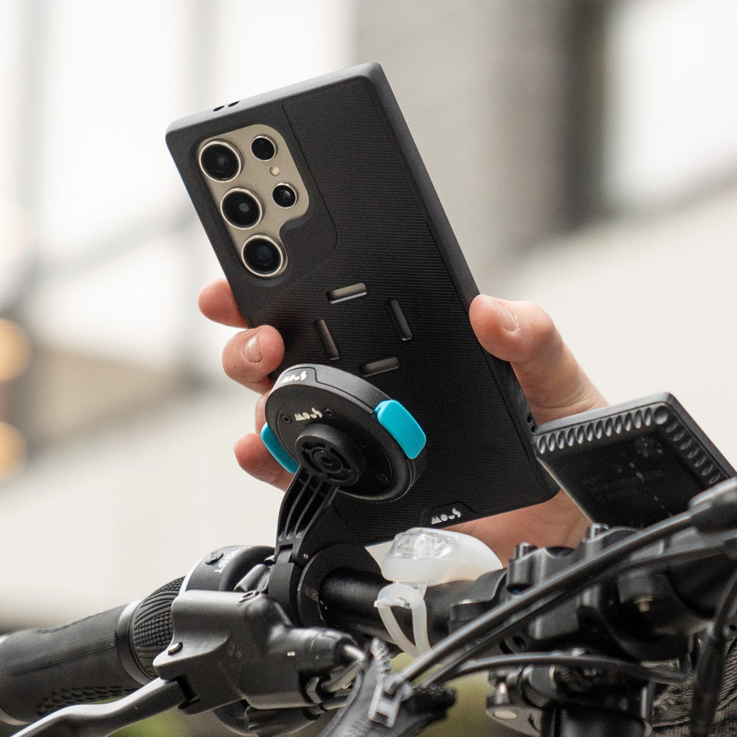 Mount Ready Phone Case - IntraLock® - US 2044
